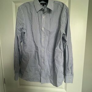 Banana Republic Men's Blue and White Striped Dress Shirt
